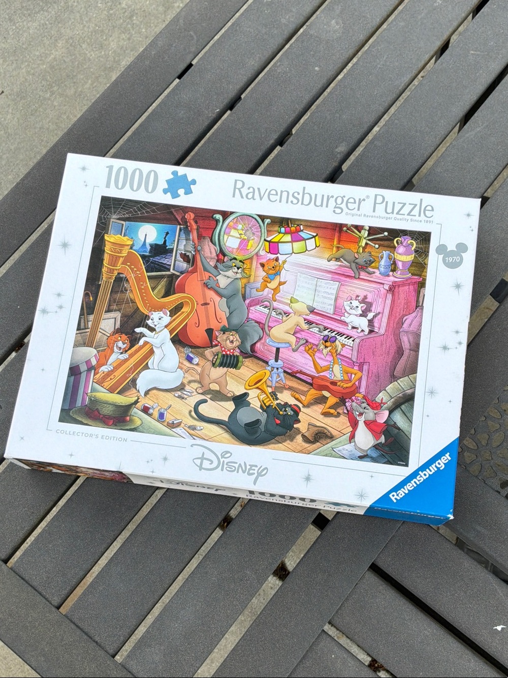 Ravensburger Disney Puzzle:  The Aristocats
Collector’s Edition
1000 Pieces